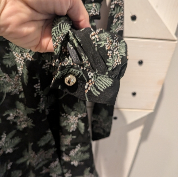 Ivy City Co Holly Berry Dress *BUNDLE* - Picture 7 of 8